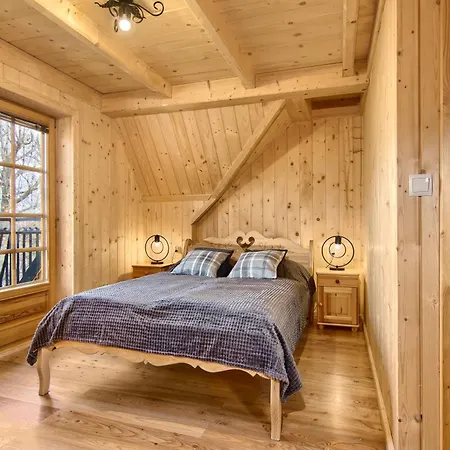 Goralskie Bacowki Z Widokiem Na Giewont Zakopane
