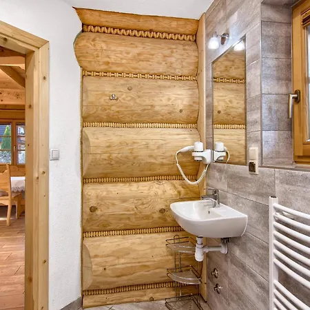 Goralskie Bacowki Z Widokiem Na Giewont Zakopane