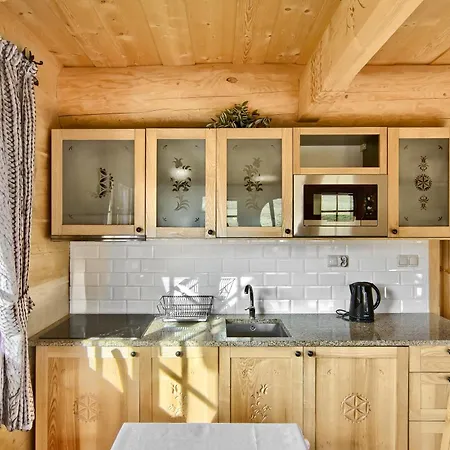 Goralskie Bacowki Z Widokiem Na Giewont * Zakopane