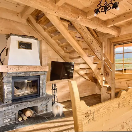 Goralskie Bacowki Z Widokiem Na Giewont *