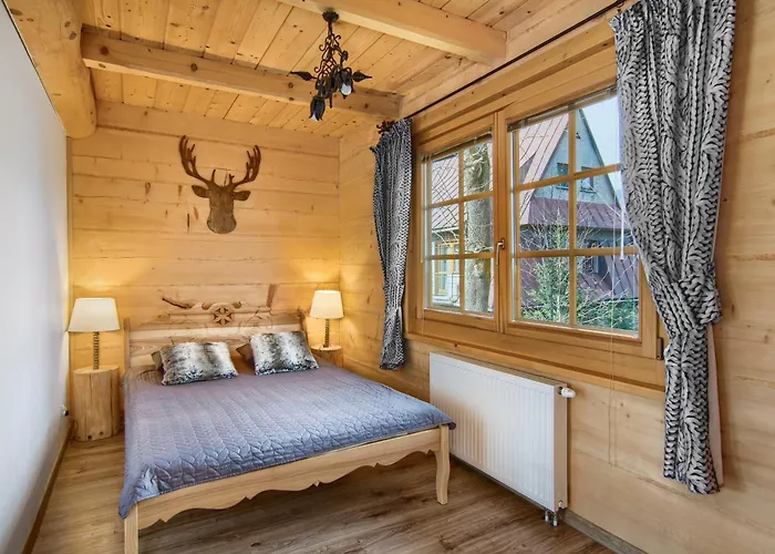 Goralskie Bacowki Z Widokiem Na Giewont 木屋