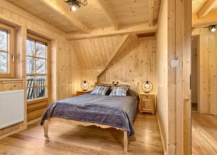 Goralskie Bacowki Z Widokiem Na Giewont 扎科帕内